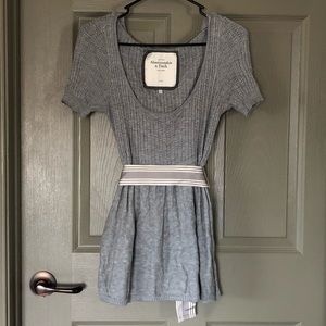 Abercrombie & Fitch sweater